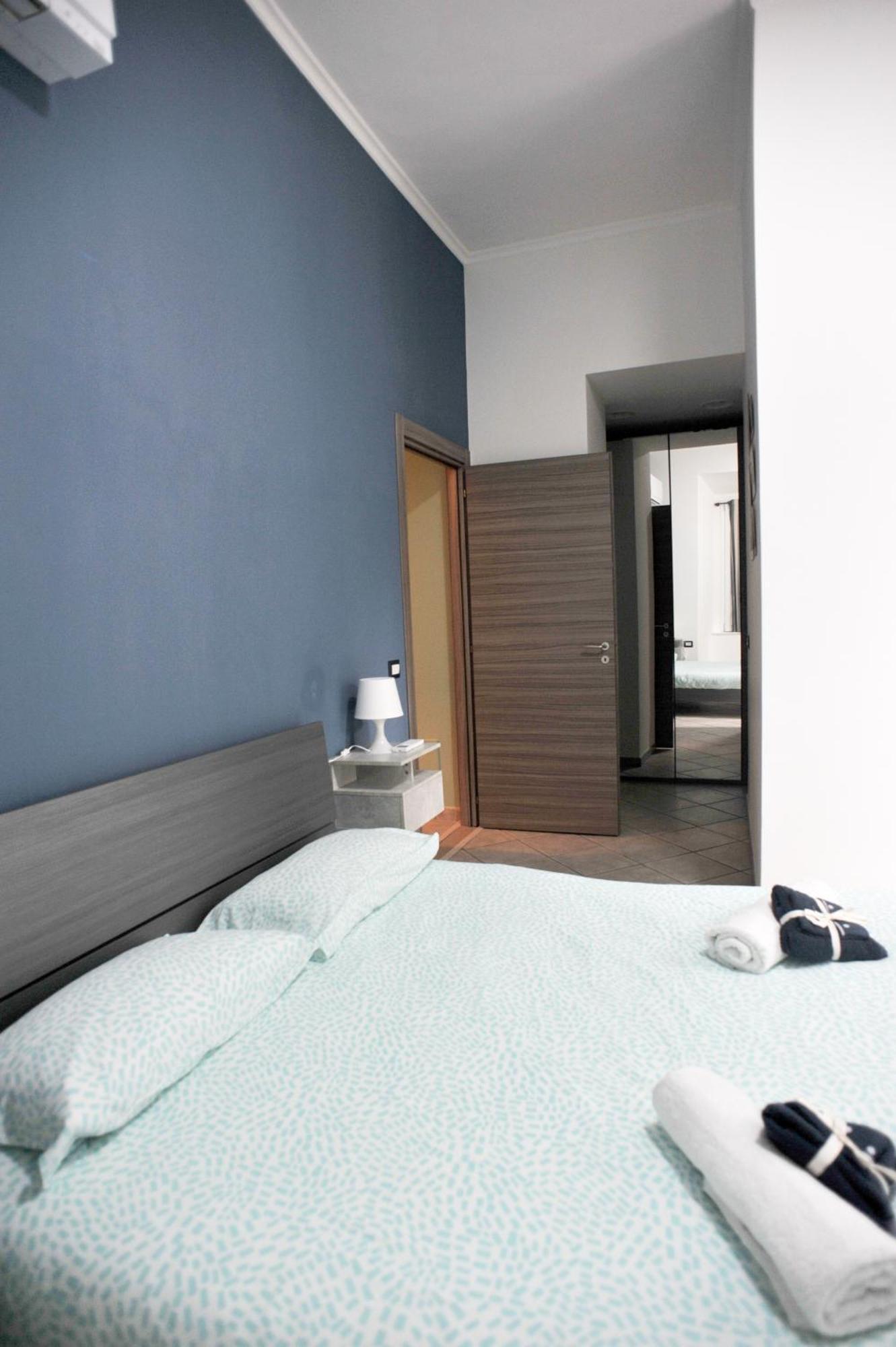 In Center Apartaments ساليرنو المظهر الخارجي الصورة